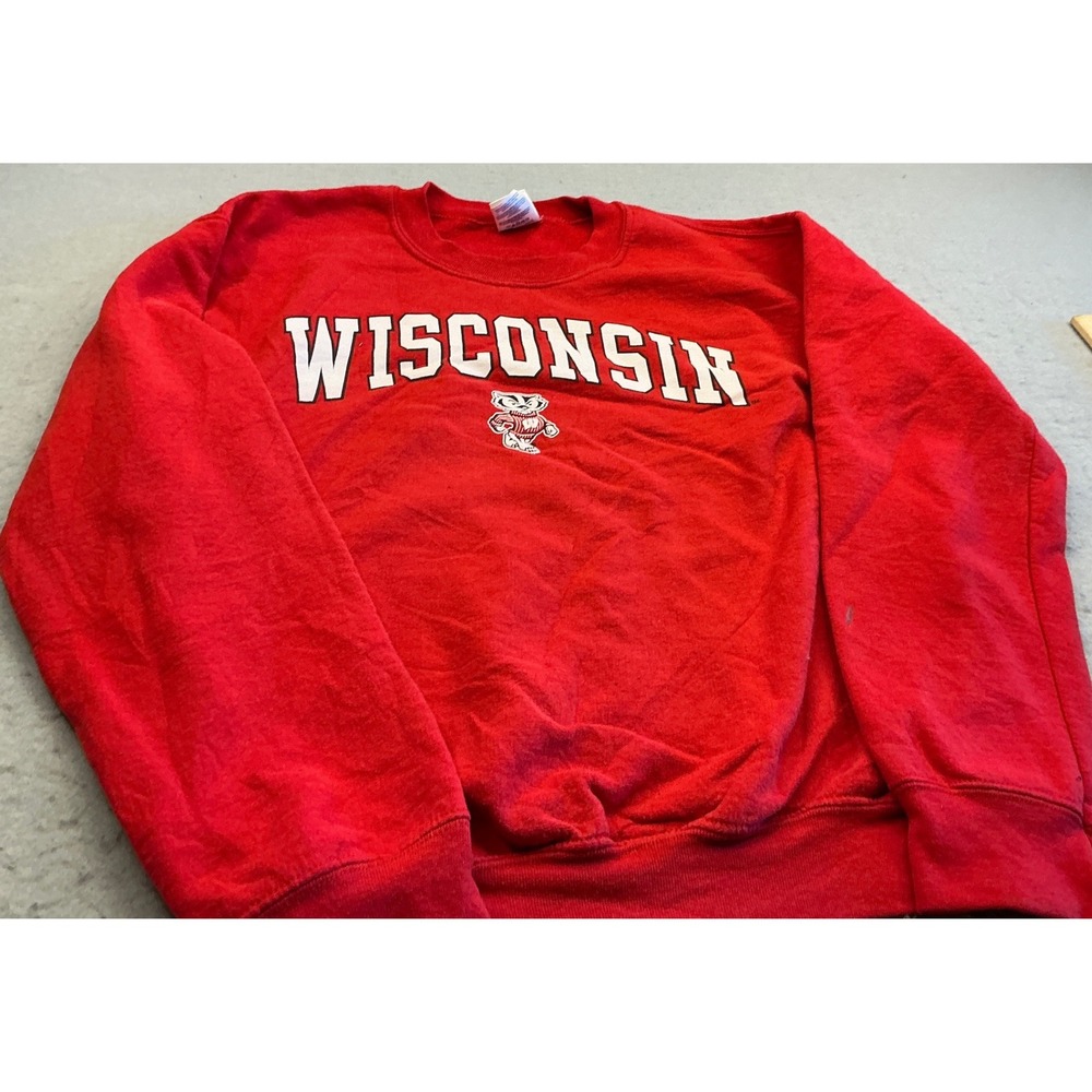 Campus Colors Wisconsin Sweatshirt Bucky Badger Graphic Red Small NCAA College